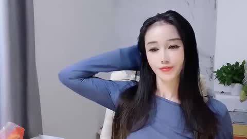 Snapshot of happysweety1688 chatting on October 30, 2025, 3:24 pm happysweety1688 online show from October 30, 2025, 3:24 pm