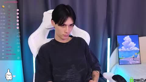 Mark online show from October 30, 2025, 10:32 pm