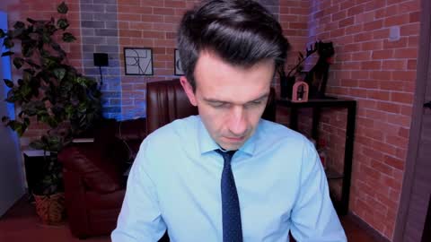 Steve online show from December 19, 2024, 2:13 pm