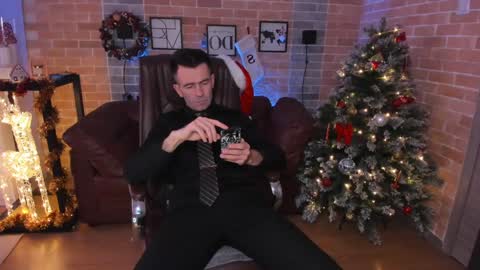 Steve online show from December 25, 2024, 8:40 am