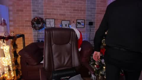Steve online show from December 25, 2024, 11:43 am