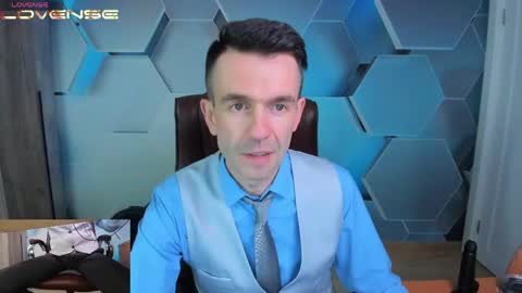 Steve online show from May 19, 2026, 10:32 am