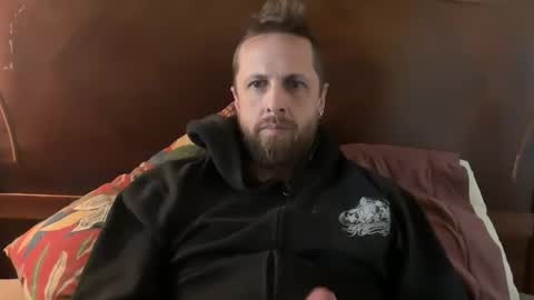 hard_t00l_84 online show from October 1, 2025, 4:57 pm