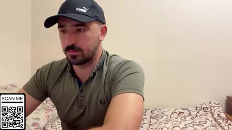 Snapshot of hard_to_obey chatting on October 9, 2025, 4:16 pm Vadim online show from October 9, 2025, 4:16 pm