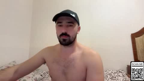 Snapshot of hard_to_obey chatting on October 18, 2025, 6:08 pm Vadim online show from October 18, 2025, 6:08 pm