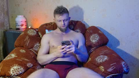Snapshot of hardandripped chatting on December 18, 2024, 7:15 am Valentino Hard online show from December 18, 2024, 7:15 am