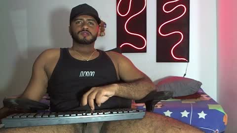 hardboy_latin online show from February 6, 2025, 11:26 pm