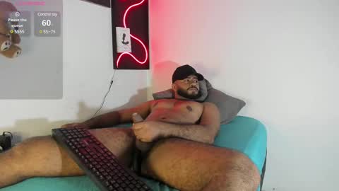 hardboy_latin online show from March 10, 2025, 1:23 am