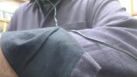 Snapshot of hardbuns chatting on December 6, 2024, 11:14 pm Brad online show from December 6, 2024, 11:14 pm