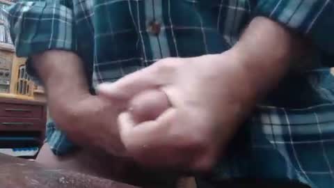 Snapshot of hardbuns chatting on January 20, 2025, 7:04 pm Brad online show from January 20, 2025, 7:04 pm