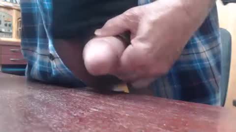 Snapshot of hardbuns chatting on January 23, 2025, 8:25 am Brad online show from January 23, 2025, 8:25 am