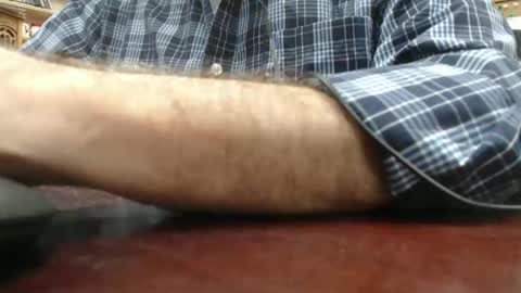 Snapshot of hardbuns chatting on March 6, 2025, 4:38 pm Brad online show from March 6, 2025, 4:38 pm