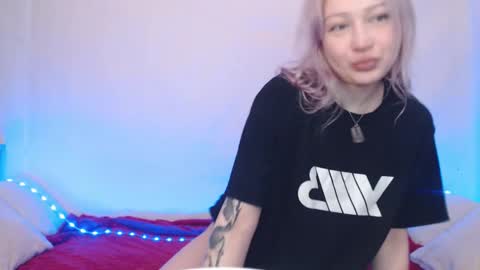 Emily online show from December 13, 2025, 9:42 pm