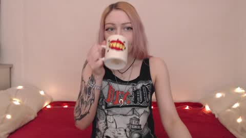 Emily online show from April 28, 2026, 9:09 pm