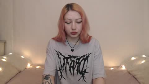 Emily online show from May 6, 2026, 9:42 pm
