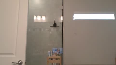 HcoreMike online show from November 24, 2025, 2:17 pm