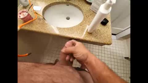 hardforu8675 online show from October 5, 2025, 8:34 am