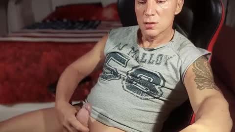 Snapshot of hardmattsteel chatting on September 27, 2025, 1:32 am MATTSTEEL - ITALIAN STALLION online show from September 27, 2025, 1:32 am