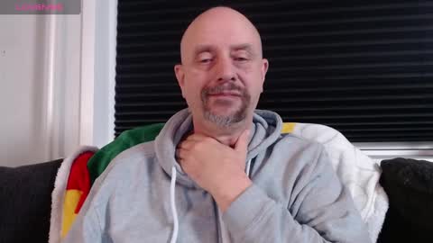 MrLazy online show from January 7, 2025, 6:35 pm