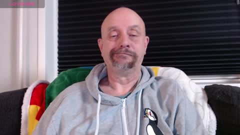 MrLazy online show from January 7, 2025, 9:35 pm