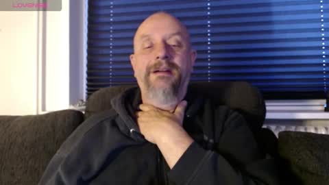 MrLazy online show from October 26, 2025, 7:03 am