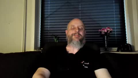 Snapshot of hardmrlazy chatting on April 20, 2026, 6:31 pm MrLazy online show from April 20, 2026, 6:31 pm