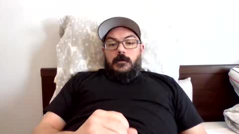 AverageEggplant online show from February 22, 2025, 7:03 pm