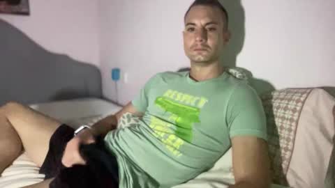 Snapshot of hardnstyle chatting on September 14, 2025, 3:33 pm HARD AND STYLE online show from September 14, 2025, 3:33 pm