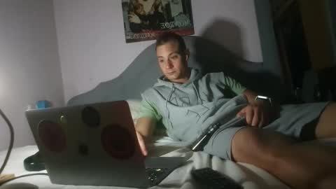 Snapshot of hardnstyle chatting on September 22, 2025, 1:07 am HARD AND STYLE online show from September 22, 2025, 1:07 am