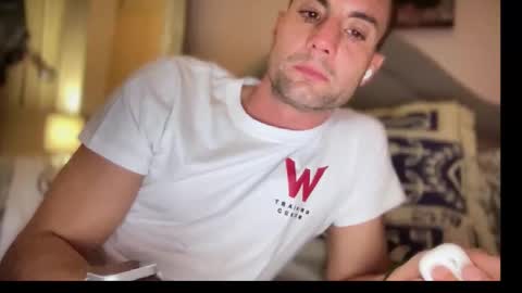 Snapshot of hardnstyle chatting on October 1, 2025, 8:15 pm HARD AND STYLE online show from October 1, 2025, 8:15 pm