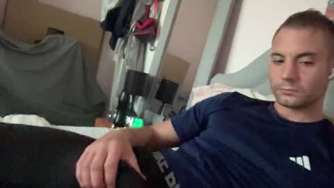 Snapshot of hardnstyle chatting on October 28, 2025, 4:53 pm HARD AND STYLE online show from October 28, 2025, 4:53 pm