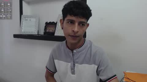 Snapshot of hardsexlove08 chatting on October 17, 2025, 9:06 pm Andres Dean online show from October 17, 2025, 9:06 pm