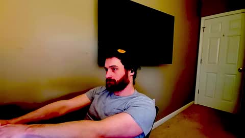 Tom online show from December 2, 2024, 5:26 pm