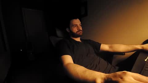 Tom online show from September 11, 2025, 12:33 am