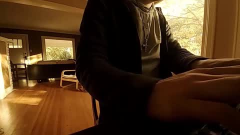 Tom online show from October 19, 2025, 11:05 pm