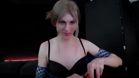 Miss Hardy online show from October 29, 2025, 11:23 am