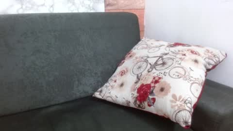 Snapshot of haresandpame_mds chatting on February 2, 2025, 9:02 pm Hares online show from February 2, 2025, 9:02 pm