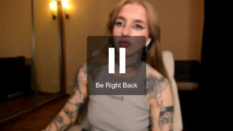 Snapshot of harley_kimm chatting on May 23, 2026, 5:34 am Julia online show from May 23, 2026, 5:34 am