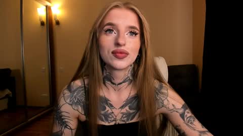 Snapshot of harley_kimm chatting on May 29, 2026, 5:05 am Julia online show from May 29, 2026, 5:05 am
