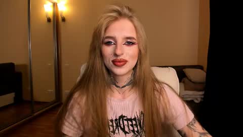 Snapshot of harley_kimm chatting on June 11, 2026, 5:49 am Julia online show from June 11, 2026, 5:49 am