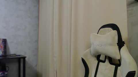 Harper online show from October 2, 2025, 7:10 pm