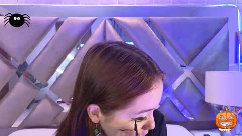 Snapshot of harperwest_ chatting on October 10, 2025, 8:30 pm Harper online show from October 10, 2025, 8:30 pm