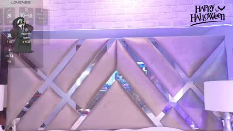 Snapshot of harperwest_ chatting on October 27, 2025, 9:08 pm Harper online show from October 27, 2025, 9:08 pm