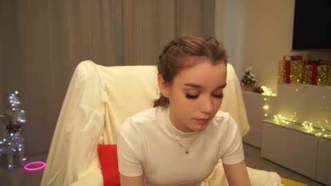 Call Me Tate  its my fourth day here i hope we can to be friends and not only online show from December 28, 2024, 6:39 am