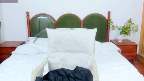 helen online show from February 5, 2026, 2:49 am