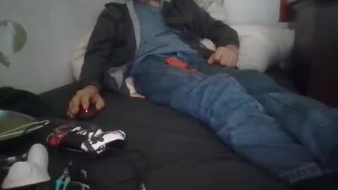 Snapshot of harry1cannary chatting on October 21, 2025, 8:53 pm harry1cannary online show from October 21, 2025, 8:53 pm