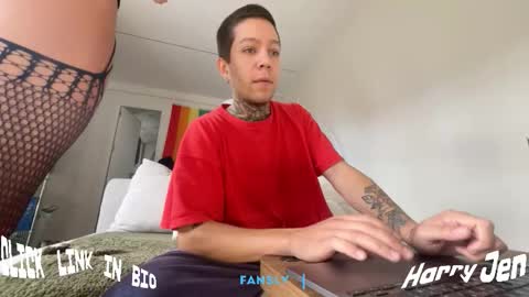 Snapshot of harry_jen chatting on October 26, 2025, 8:53 am TAP HERE choise Harry tattoo on chest Jen curls hair online show from October 26, 2025, 8:53 am