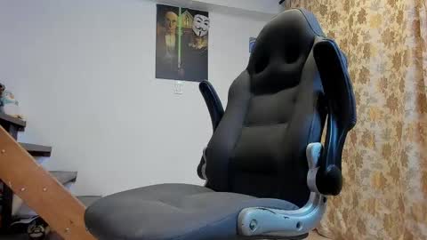 Snapshot of harry_reems_ chatting on February 12, 2025, 5:15 am OMAR online show from February 12, 2025, 5:15 am