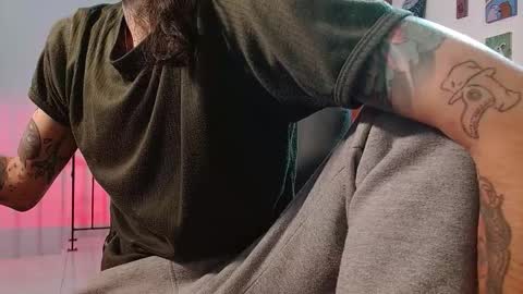 Snapshot of harry_reems_ chatting on January 6, 2026, 9:57 am OMAR online show from January 6, 2026, 9:57 am