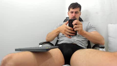 Snapshot of harrydaviss chatting on January 30, 2025, 5:09 am alpha online show from January 30, 2025, 5:09 am